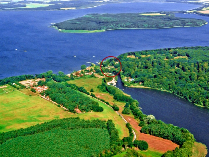 Der Lenzer Krug befindet sich zwischen dem Plauer und Petersdorfer See